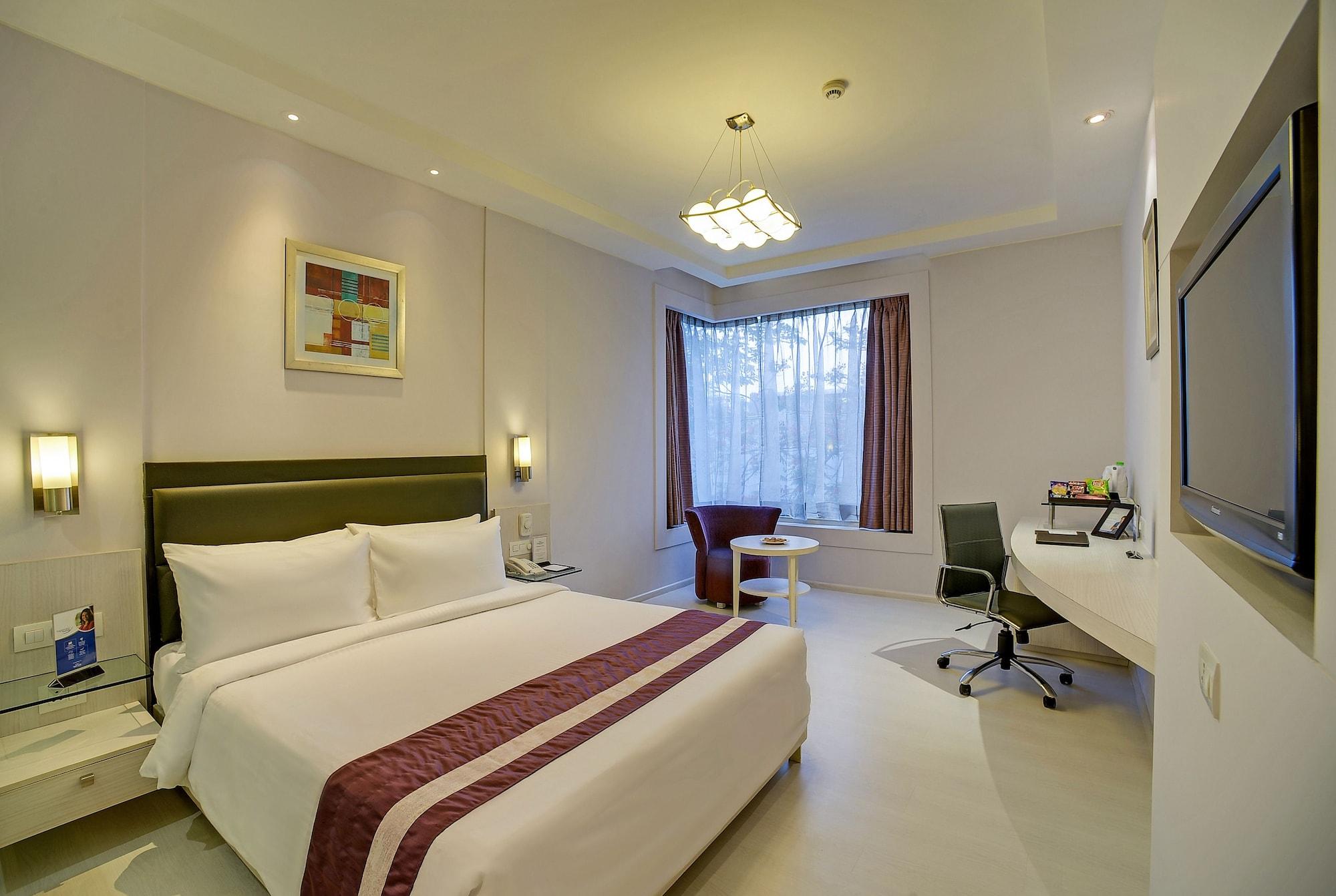 Sarovar Portico Naraina, Hotel Νέο Δελχί Εξωτερικό φωτογραφία