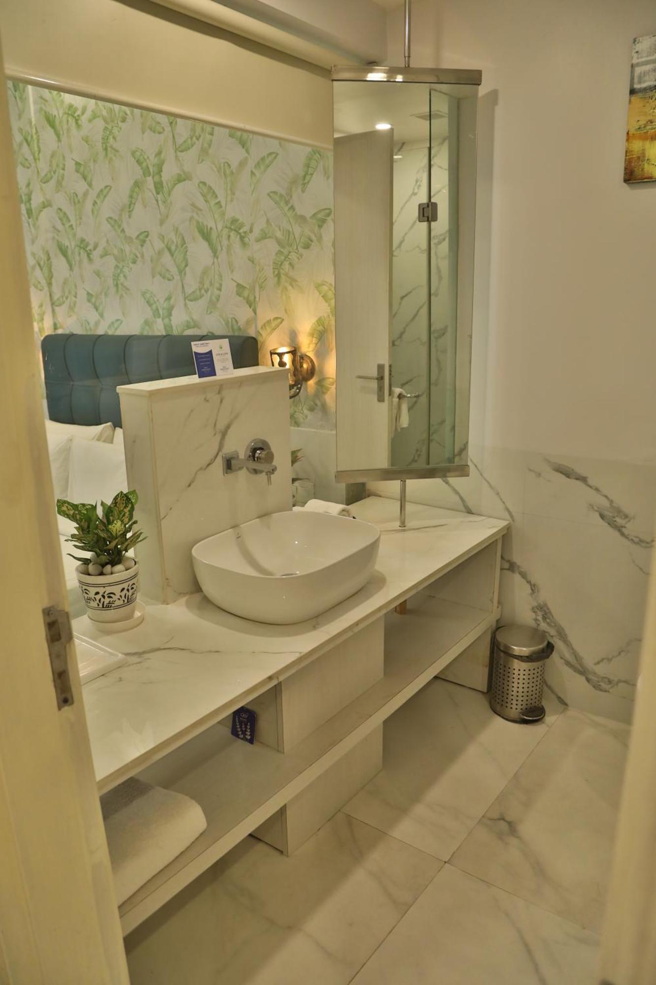 Sarovar Portico Naraina, Hotel Νέο Δελχί Εξωτερικό φωτογραφία