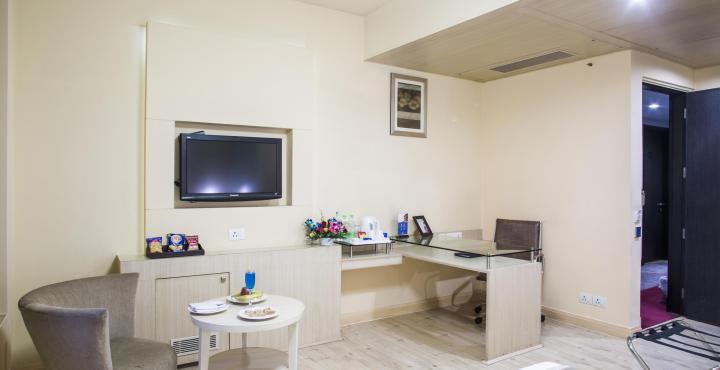 Sarovar Portico Naraina, Hotel Νέο Δελχί Εξωτερικό φωτογραφία