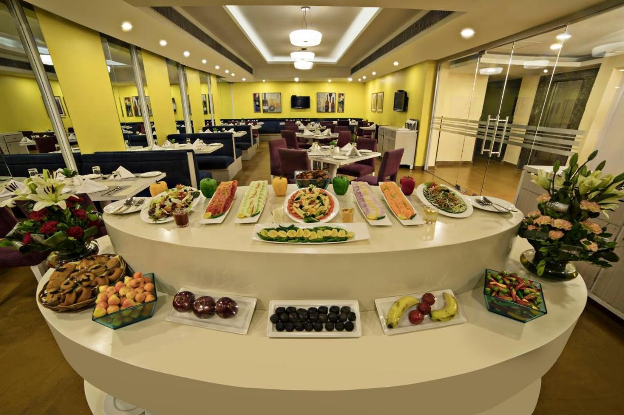Sarovar Portico Naraina, Hotel Νέο Δελχί Εξωτερικό φωτογραφία
